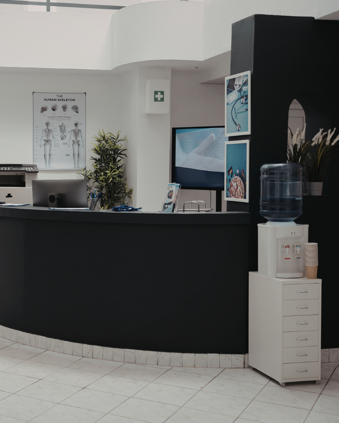 Varela Cleaning Services. Commercial cleaning in Orange County.